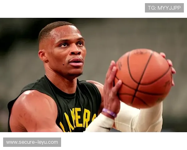 威少情绪图鉴：从首发王者到替补人的心理裂缝！